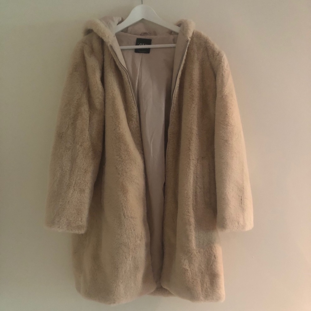 Zara Faux fur jacket coat sweater outerwear
